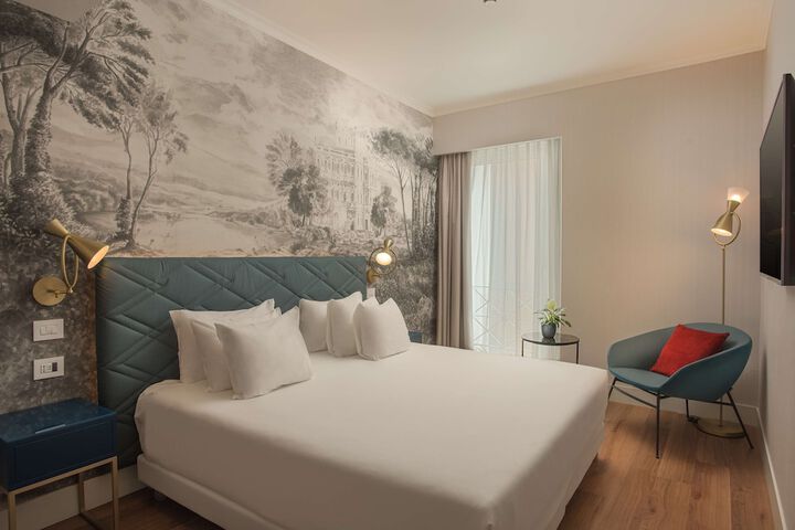 Room 21 of 81