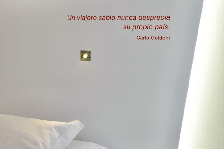 Room 10 of 97