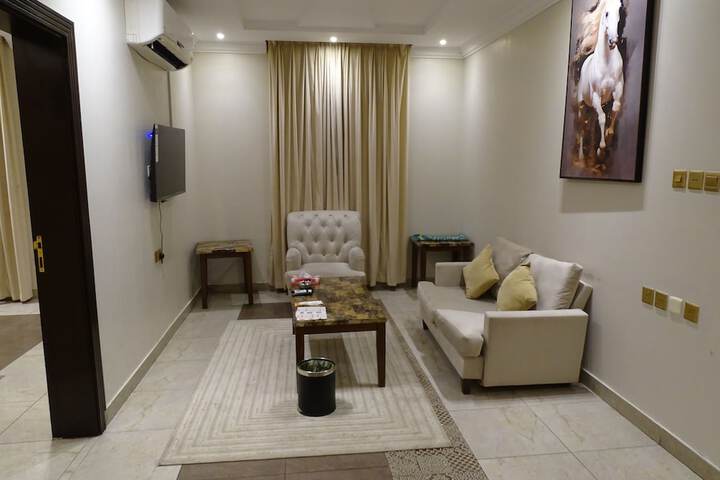 Room 13 of 28
