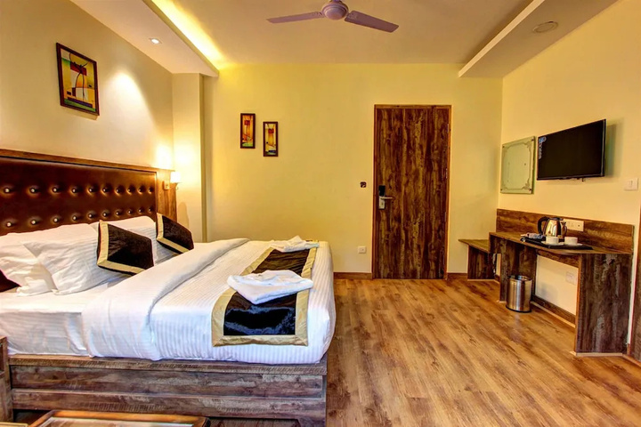 Room 3 of 31