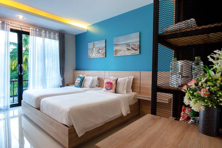Room 10 of 47