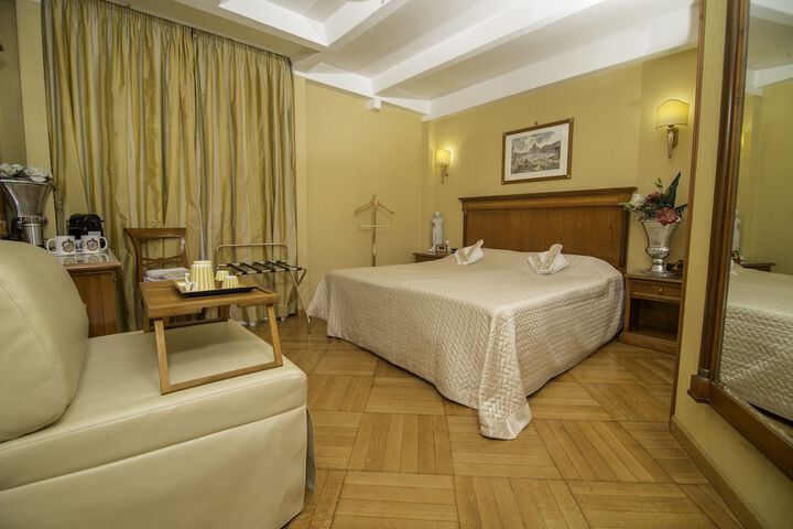 Room 7 of 29