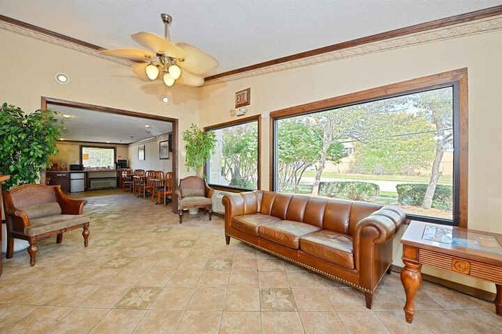 Guest Lobby