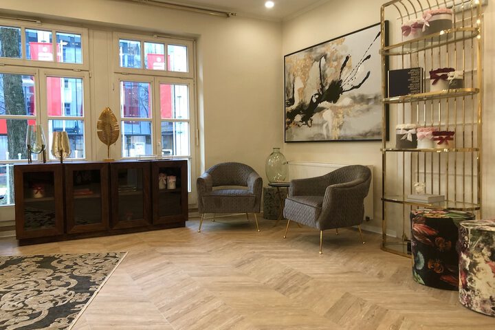 Entrance & Lobby