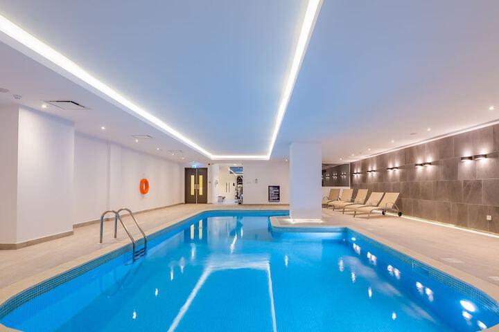 Pool 20 of 44