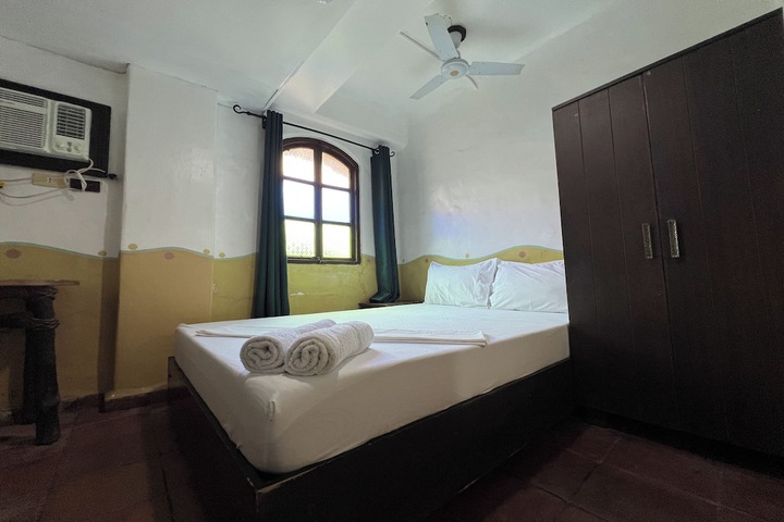 Room 18 of 46