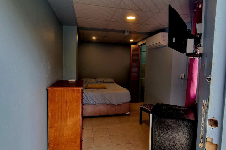 Room 9 of 45