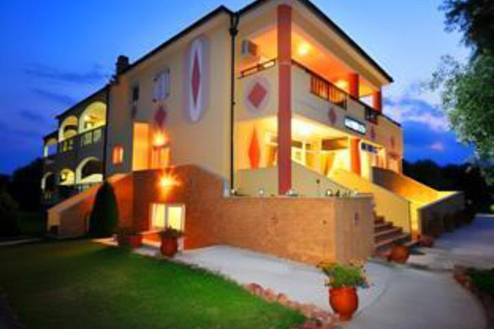 Hotel 3 of 9