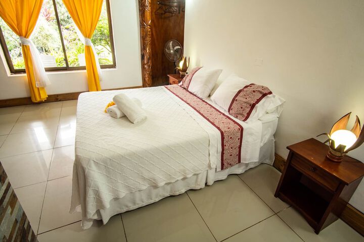 Room 8 of 32