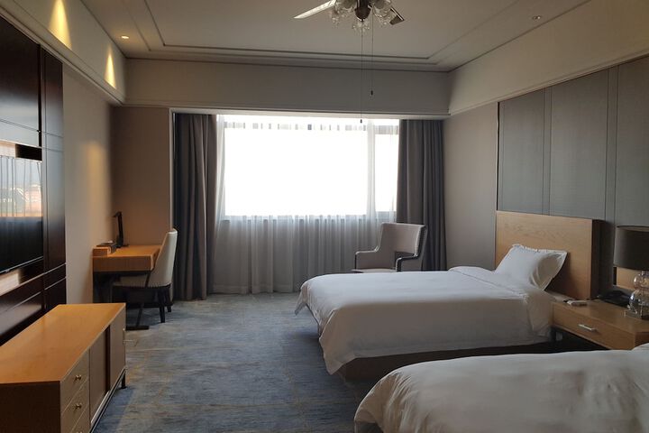 Room 9 of 60