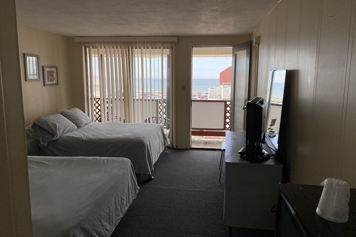 Room 7 of 84