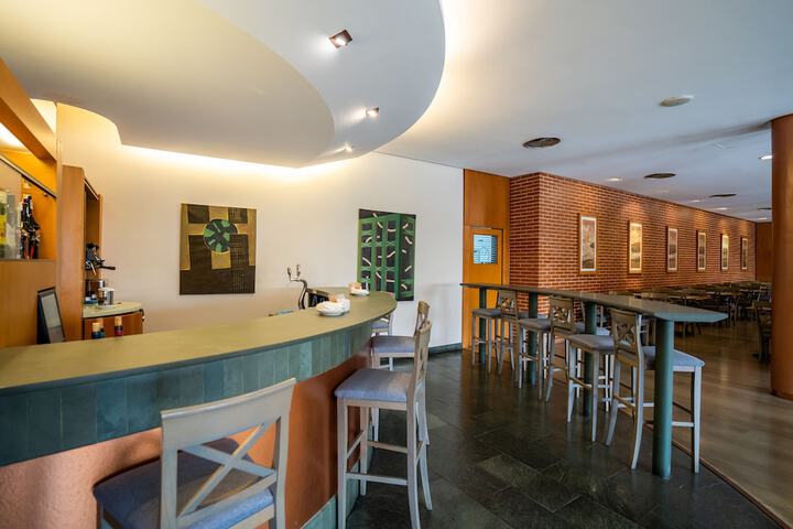 Coffee shop