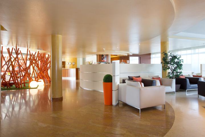 Ballroom/Hall 42 of 50