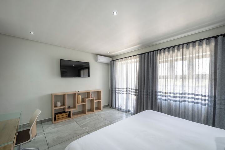 Room 16 of 129