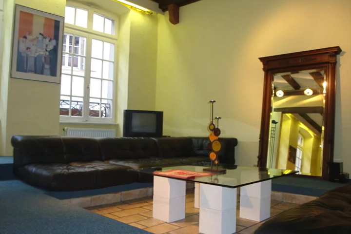 Room 3 of 18
