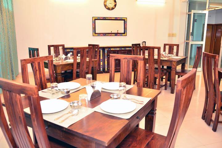 Dining 46 of 60