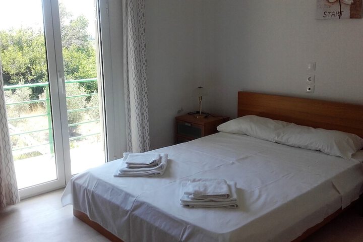 Room 9 of 42