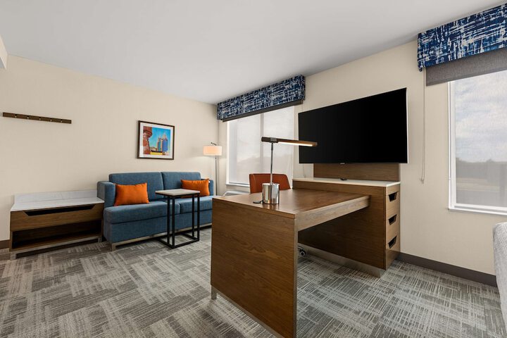 Room 10 of 34