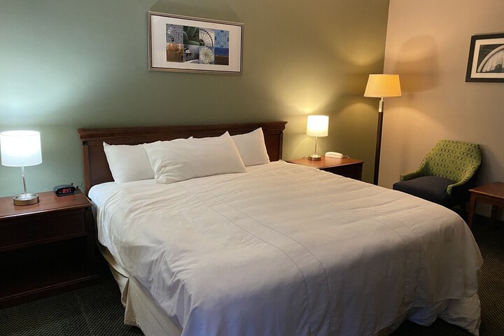 Room 6 of 50