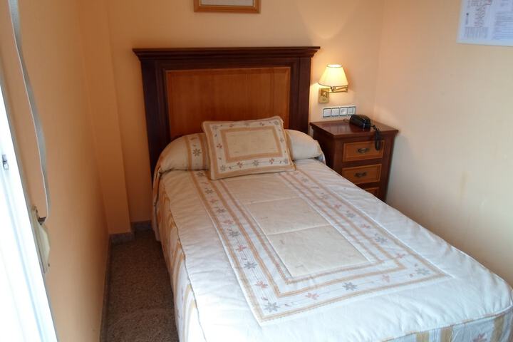 Room 3 of 67