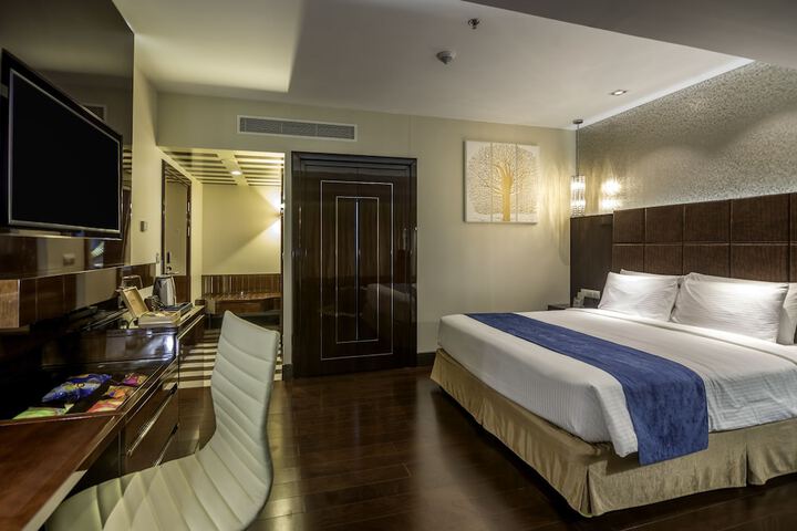 Room 7 of 35