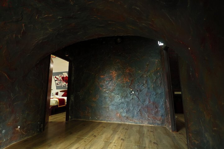 Room 11 of 47
