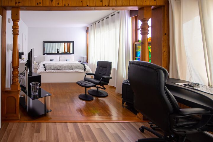 Suite King Size Bed (8 of 12)