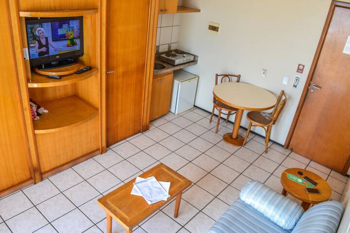 Room 15 of 32
