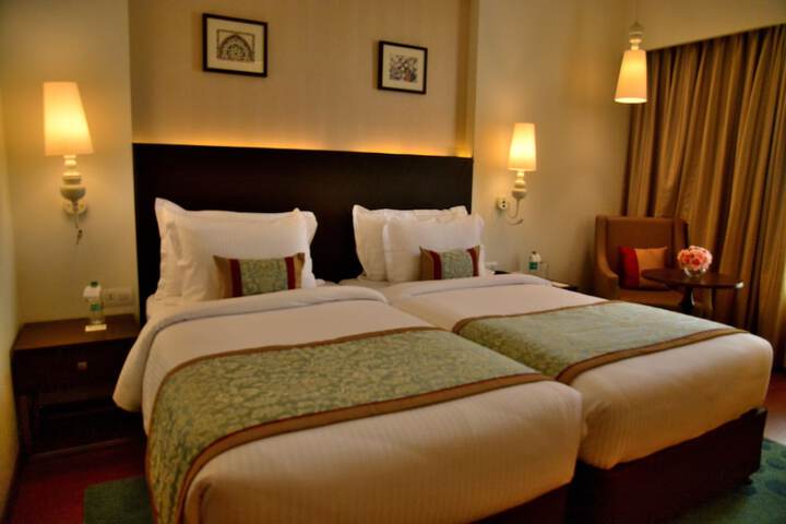 Room 4 of 55