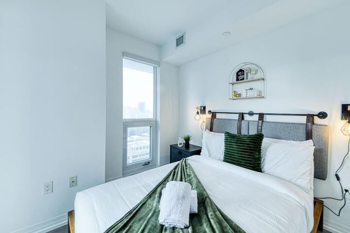 Room 32 of 144