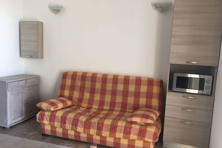 Room 7 of 11