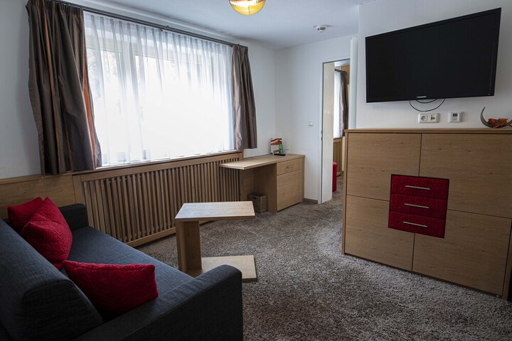 Room 49 of 149