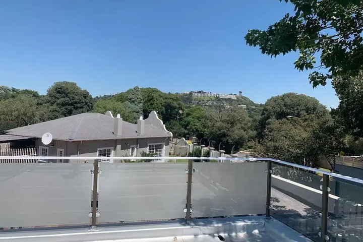 Pool 13 of 16