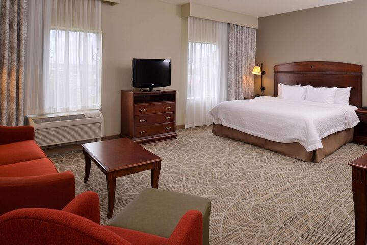 1 King Bed (23 of 35)