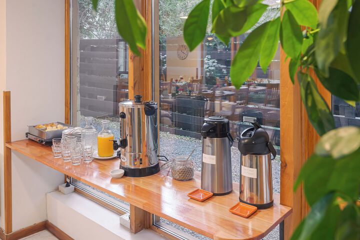 Breakfast/Coffee Service 24 of 37