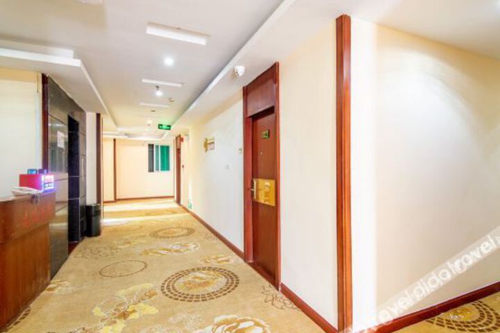 Hotel Interior 20 of 38