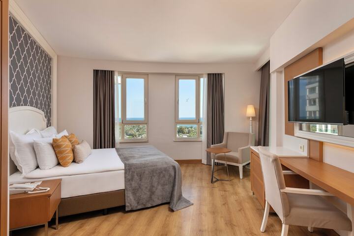 Room 31 of 280