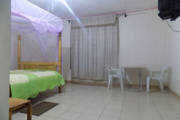 Room 26 of 37
