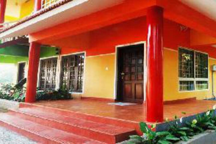 Rainbow Holiday Home
