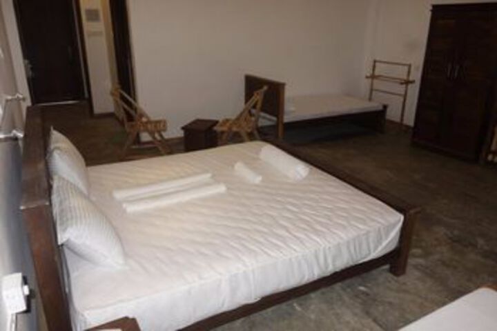 Room 13 of 45