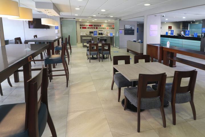 Breakfast area