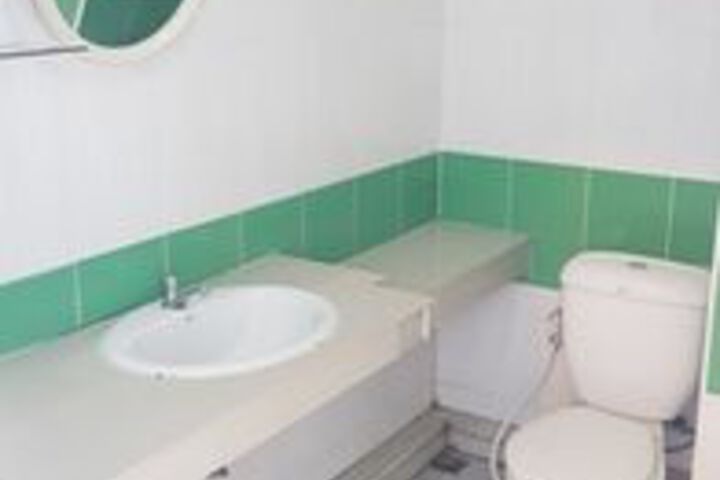 Room 4 of 23