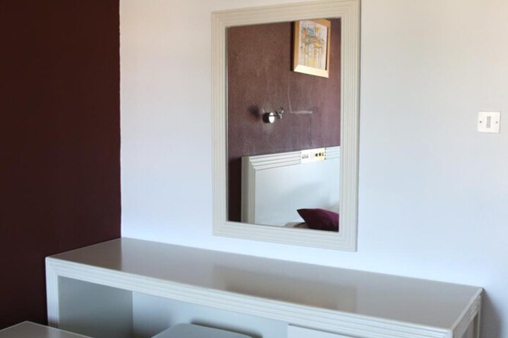 Room 12 of 45
