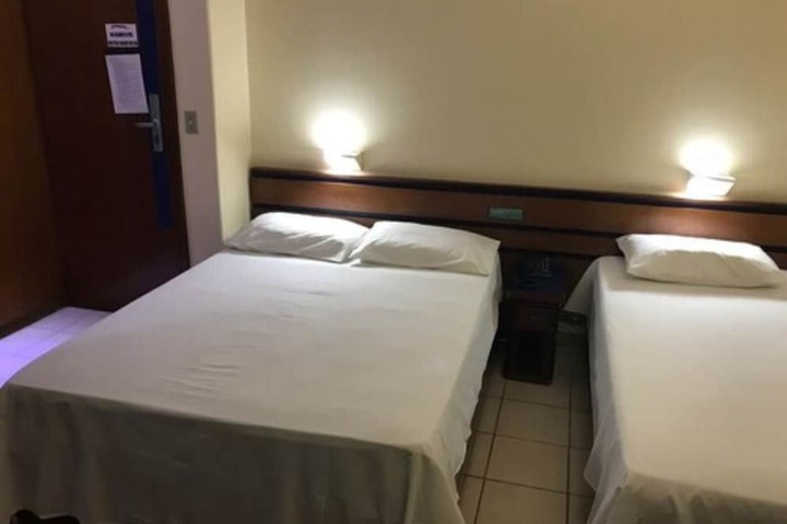 Room 3 of 44