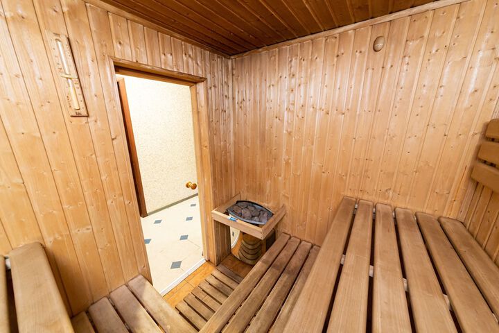 Spa 207 of 262