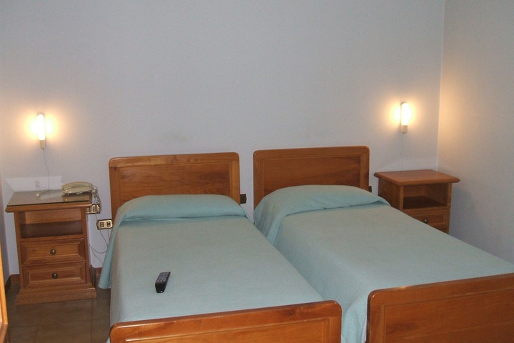 Room 12 of 13