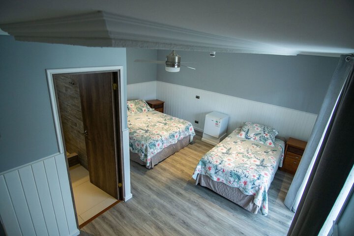 Room 25 of 63
