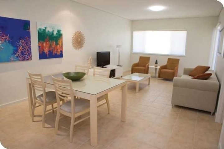 Room 15 of 28