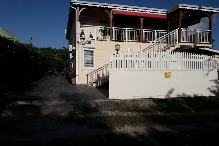 House With 2 Bedrooms in Saint François With Enclosed Garden and Wifi