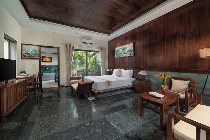 Room 3 of 45